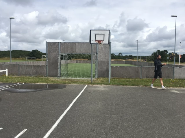 Profile of the basketball court Fanø skole, Fanø, Denmark