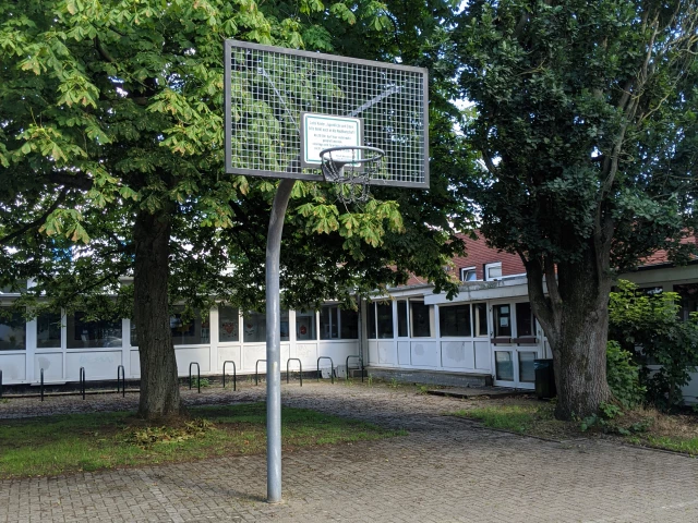 Profile of the basketball court School Steelrim, Norderstedt, Germany