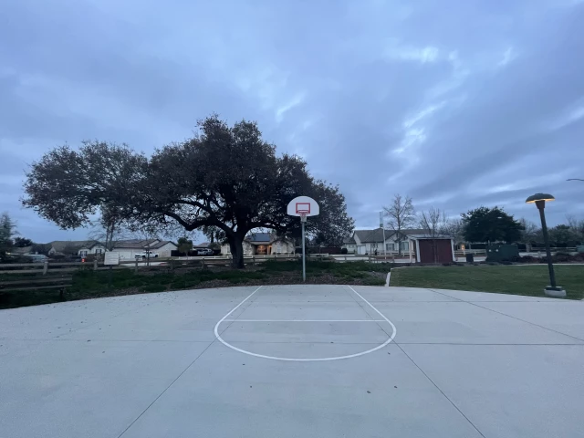 Profile of the basketball court Playa Circle Playground, Paso Robles, CA, United States
