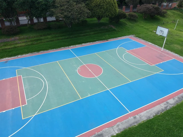 Profile of the basketball court Cedritos Park, Bogota, Colombia