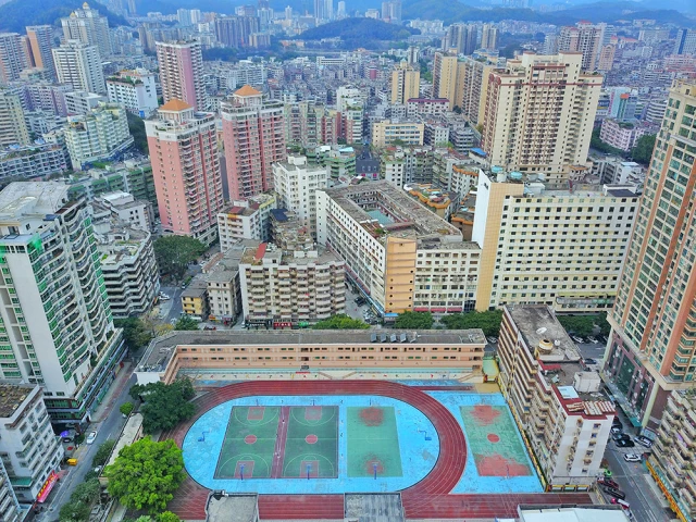 Profile of the basketball court Huizhou No.9 Middle School, Huizhou Shi, China