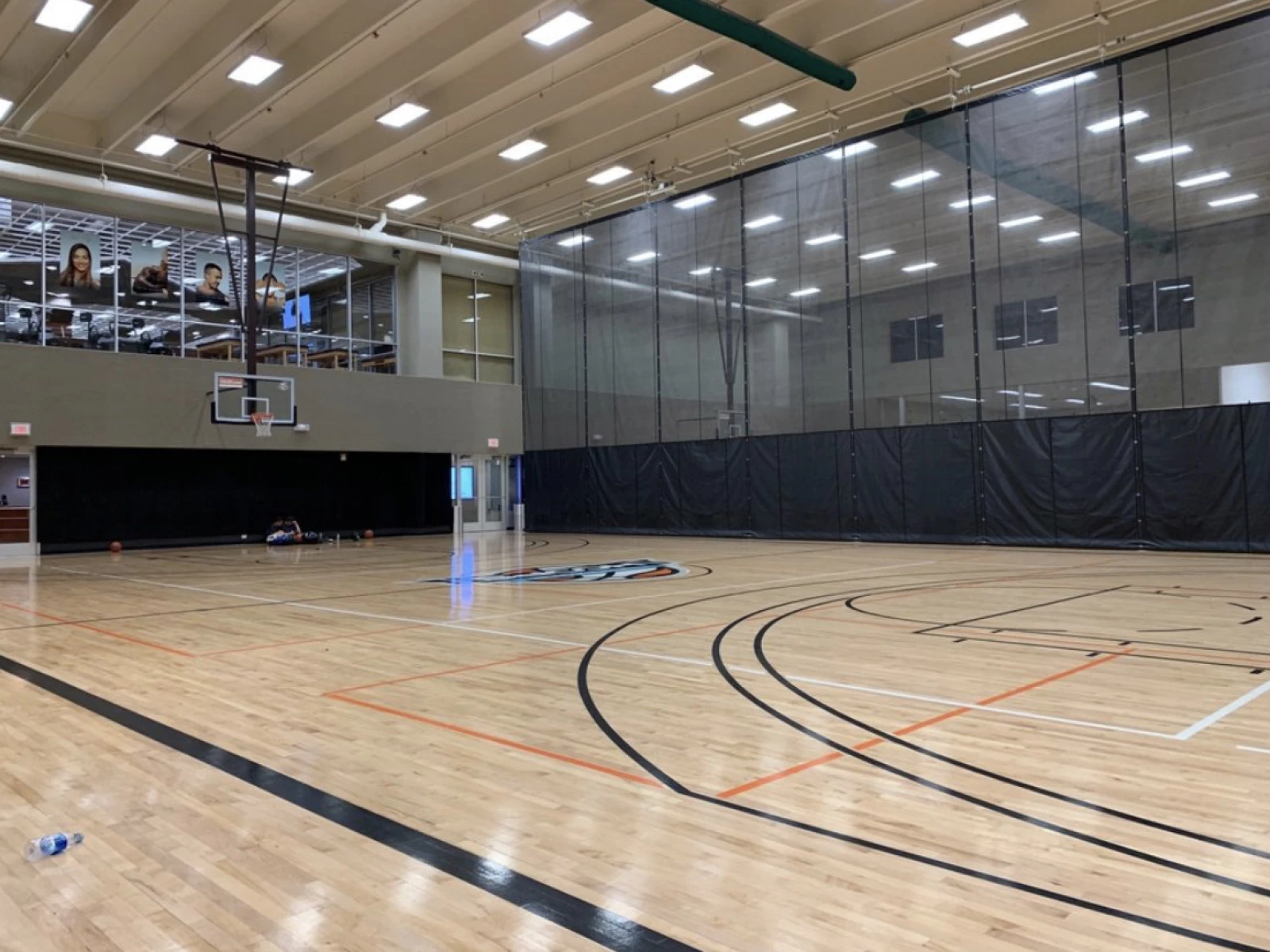 Phoenix, AZ Basketball Court: Life Time Fitness – Courts of the World