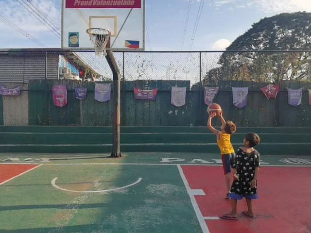 Basketball Court- oksana park