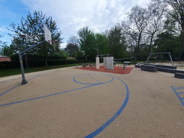 Profile of the basketball court Speeltuin Philipsplein, Leuven, Belgium