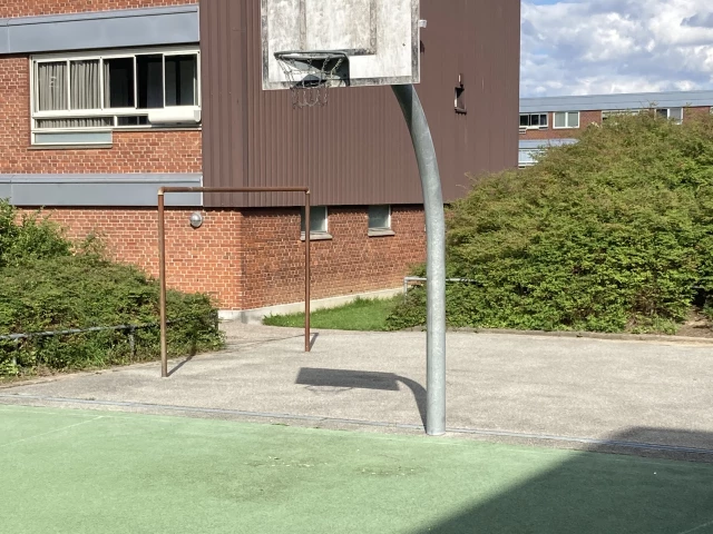 Profile of the basketball court lille bane, lave kurve. fin til junior bold., Glostrup, Denmark