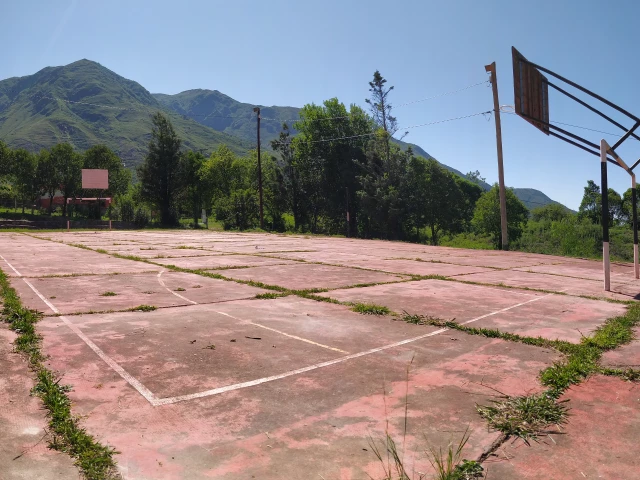 Profile of the basketball court Iglesia de Bárcena, Bárcena, Argentina