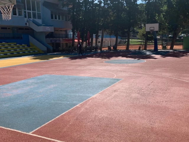 Profile of the basketball court Košarkaški teren Makarska, Makarska, Croatia