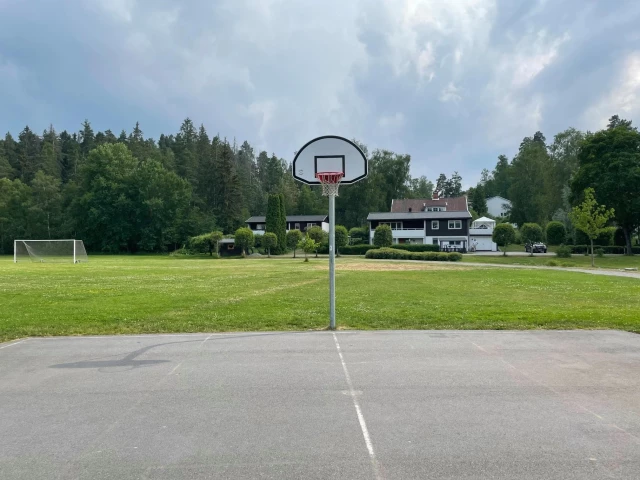 Profile of the basketball court Mosstorpsparken, Täby, Sweden