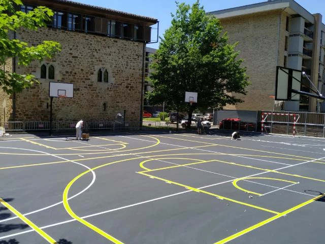 Profile of the basketball court Olakua, Oñati, Spain