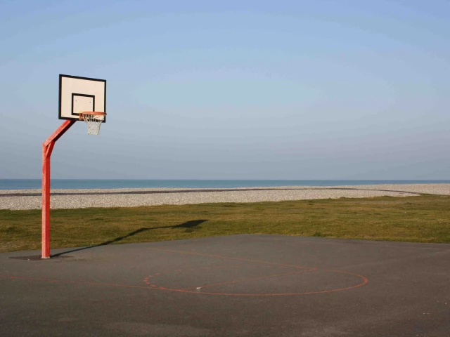 Profile of the basketball court Boulevard Court, Cayeux-sur-Mer, France