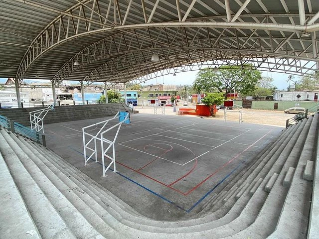 Profile of the basketball court Domo Deportivo Ixtapa, Ixtapa, Mexico