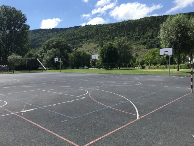 Profile of the basketball court Ron’s Basketball Court, Biel, Switzerland