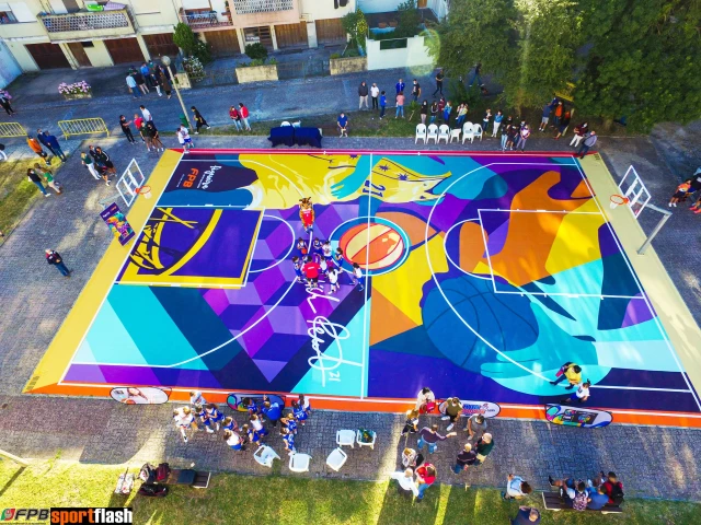 Profile of the basketball court Ticha Penicheiro Court - Campo das Traseiras by Edis One e Pariz One, Figueira da Foz, Portugal