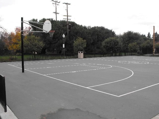 Burgess Park Streetball Court