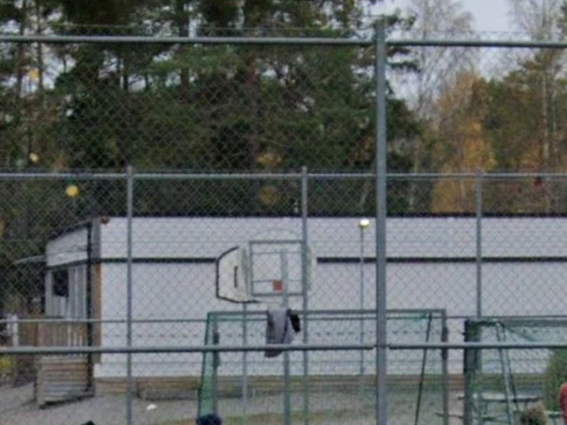 Profile of the basketball court Skarpängsskolan, Täby, Sweden