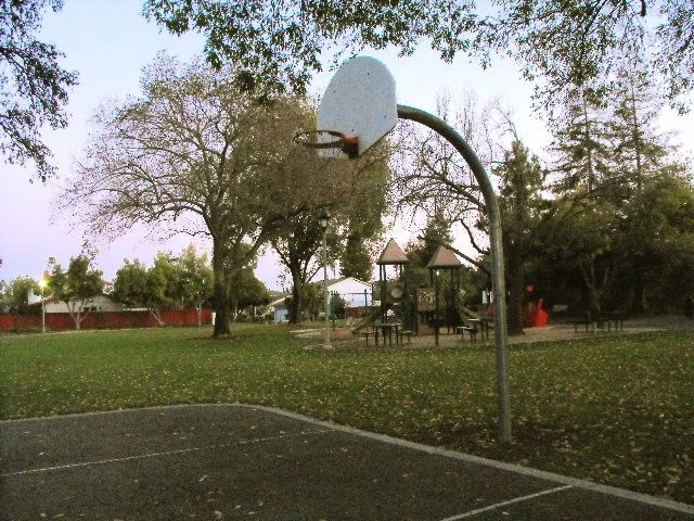 place to play pick-up basketball in cupertino, california