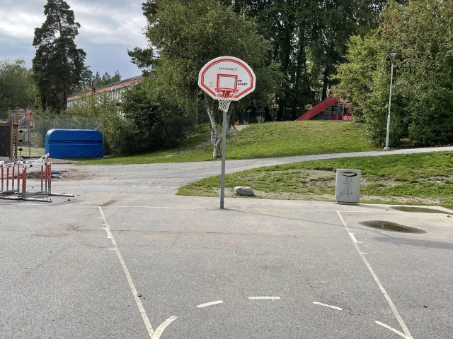 Profile of the basketball court Rudboda skola, Lidingö, Sweden