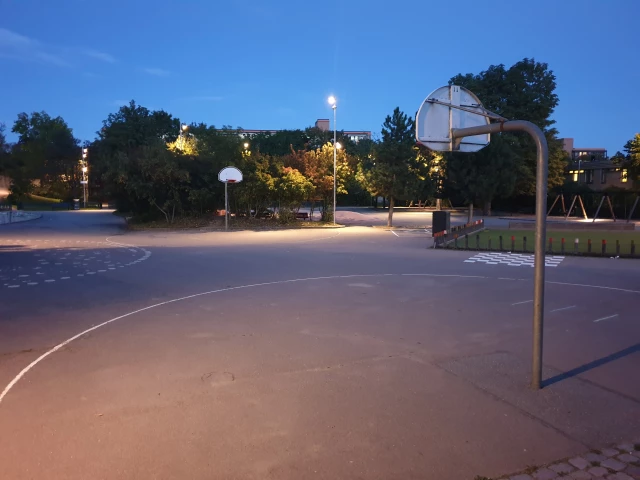 Profile of the basketball court Hinderstorpsparken, Spånga, Sweden