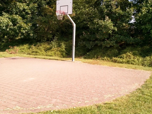 Profile of the basketball court Spielplatz Eltersdorf-Nord, Erlangen, Germany