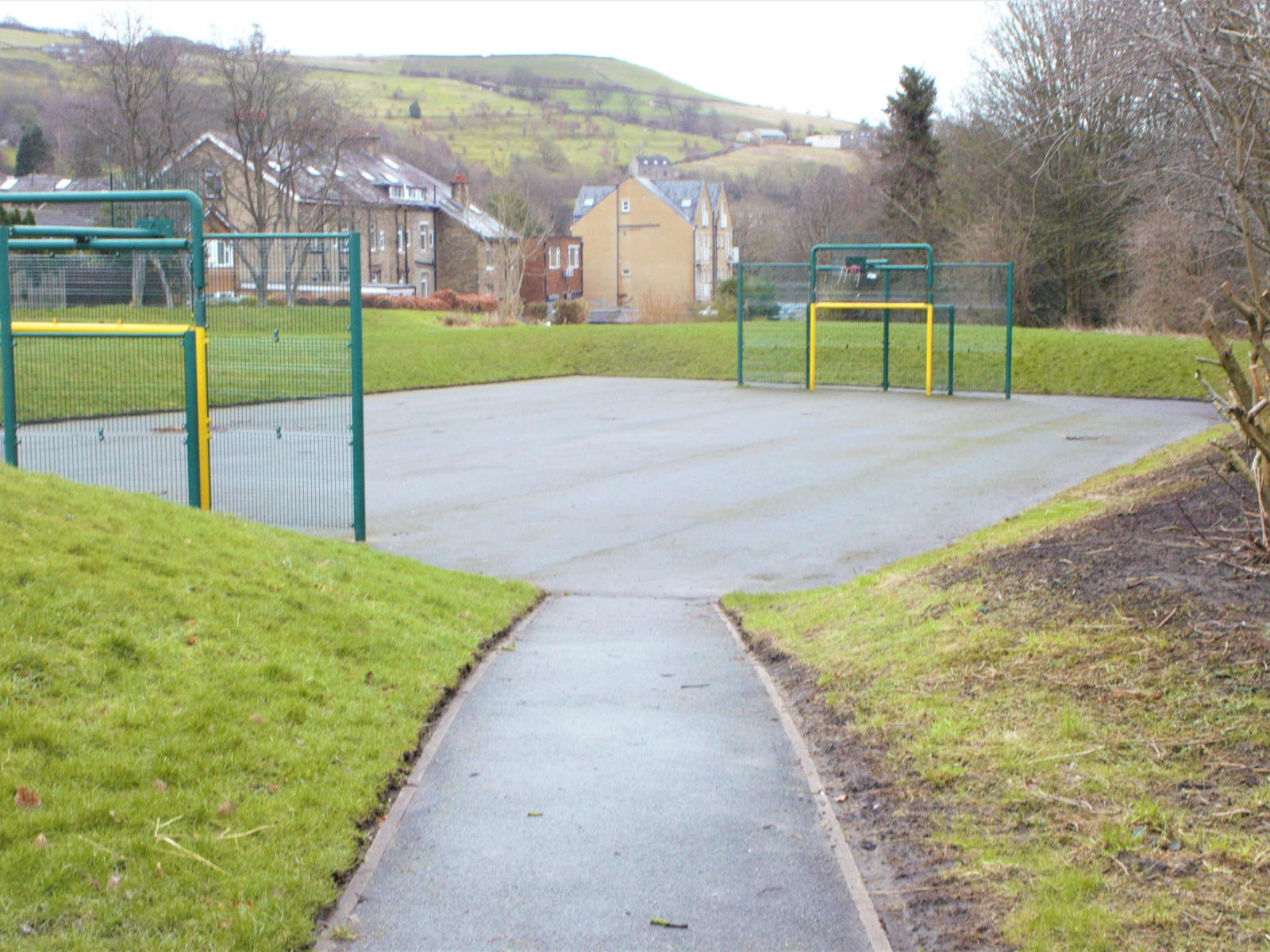 Halifax Basketball Court Siddal Recreation Ground Courts of the World
