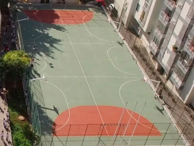 Profile of the basketball court EB1/PE da Cruz de Carvalho, Funchal, Portugal
