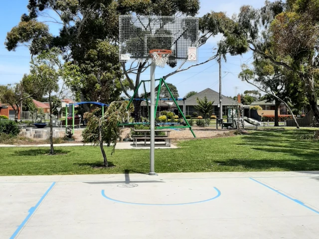 Profile of the basketball court Norah Mcintyre Reserve, Seaholme, Australia