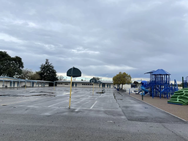 Profile of the basketball court Montague Elementary School, Santa Clara, CA, United States