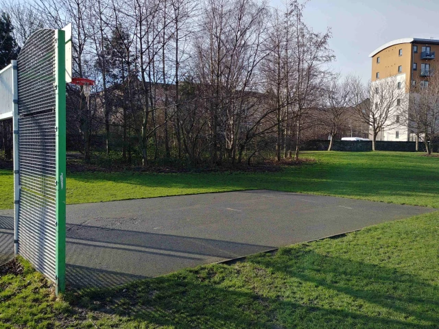 Profile of the basketball court Lochend Park Court, Edinburgh, United Kingdom