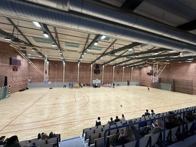 Profile of the basketball court Brännkyrkahallen, Hägersten, Sweden