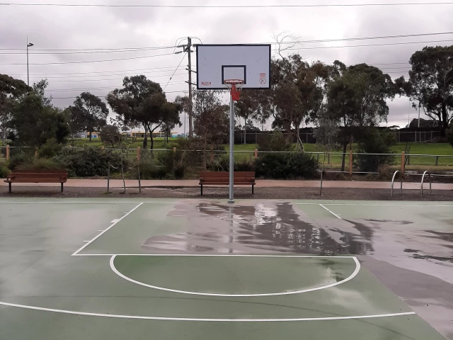 Profile of the basketball court Hosken Reserve, Altona North, Australia