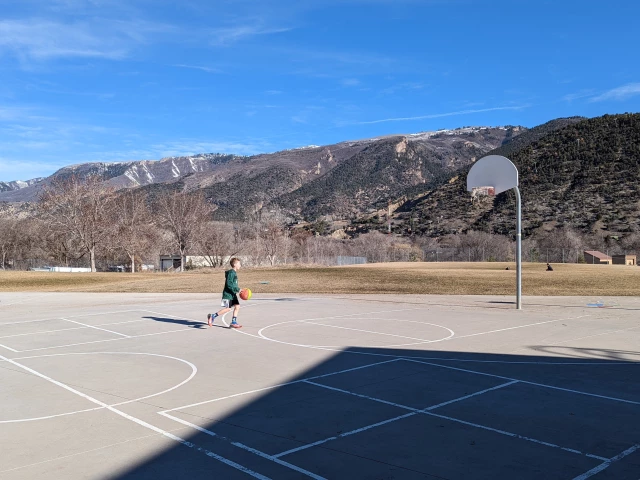 Profile of the basketball court Glenwood Spring Elementary, Glenwood Springs, CO, United States
