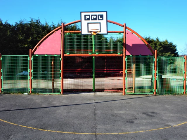 Profile of the basketball court Regent St, Nelson, United Kingdom