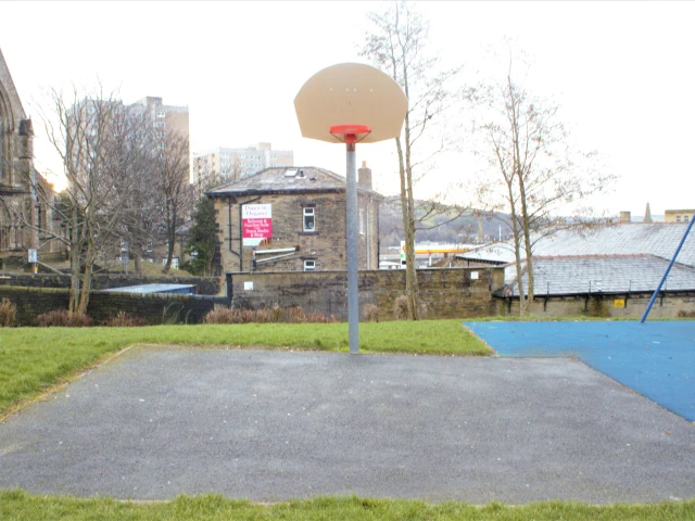 Profile of the basketball court Woodside, Halifax, United Kingdom