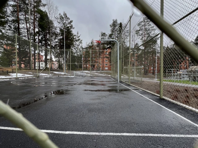 Profile of the basketball court Söderbymalms skolan, Handen, Sweden