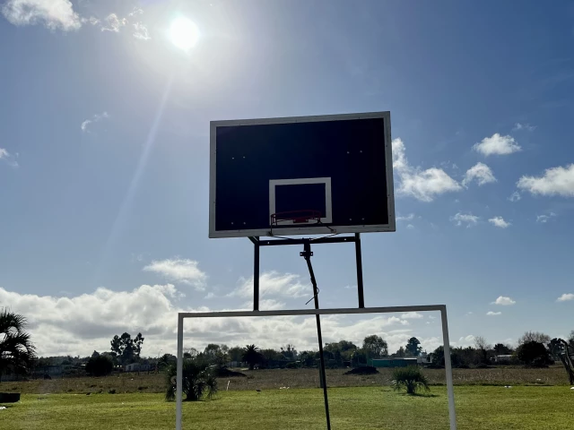 Profile of the basketball court AV. BRASIL, Rocha, Uruguay