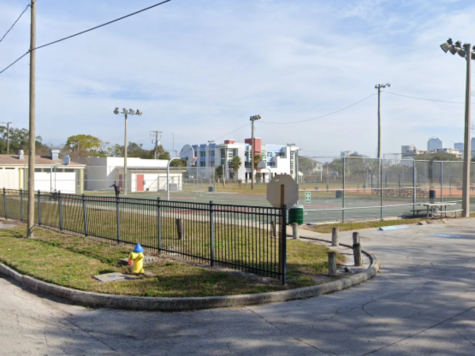 Tampa, FL Basketball Court Hyde Park (Albany Ave) Courts of the World