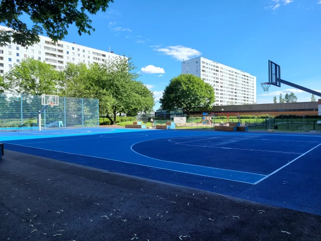 Profile of the basketball court Bluehill Streetcourt, Solna, Sweden