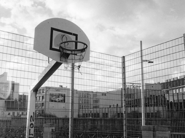 Profile of the basketball court Harthausergasse, Vienna, Austria