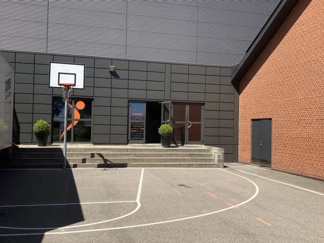 Profile of the basketball court BGI Akademiet, Hornsyld, Denmark