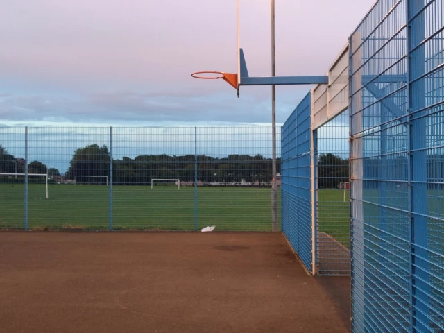 Profile of the basketball court Warout Basketball Cage, Glenrothes, United Kingdom