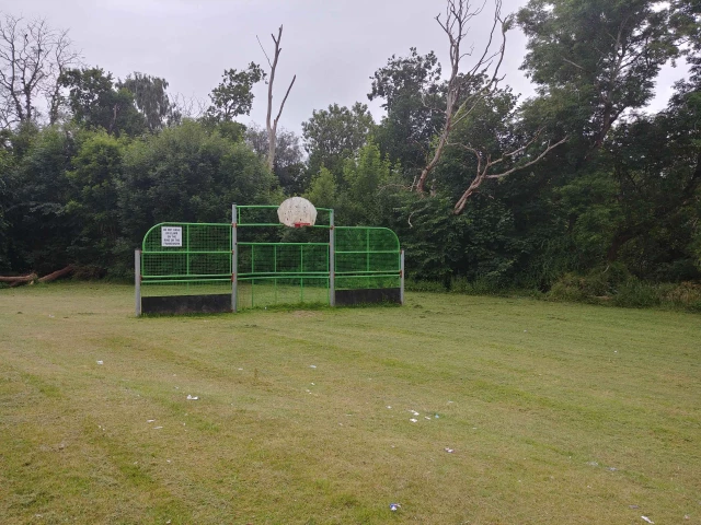 Profile of the basketball court Johnston Gardens Hoop, Peterculter, United Kingdom