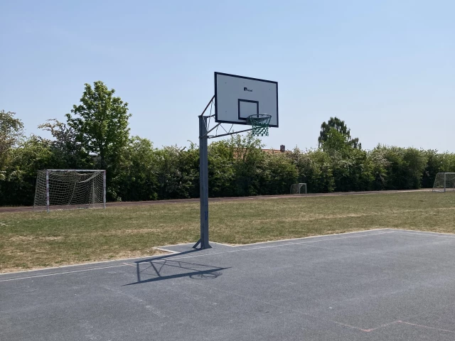 Profile of the basketball court Nordstrandskolen, Dragør, Denmark