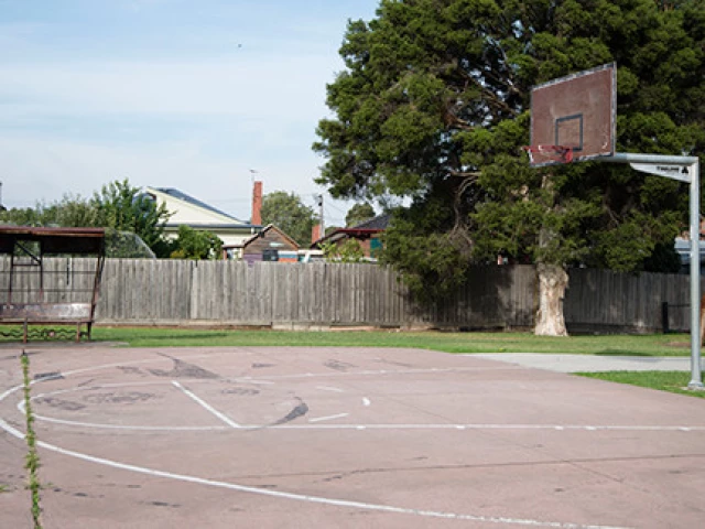 Profile of the basketball court Dunstan Reserve Halfcourt, Brunswick West, Australia