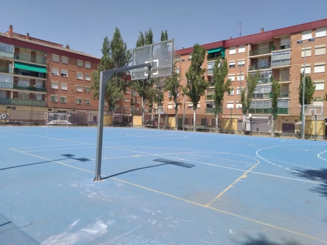 Profile of the basketball court Cancha Baloncesto exterior Príncipe de Asturias, Aranda de Duero, Spain