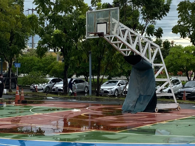 Profile of the basketball court MWA Basketball Court, Khet Lak Si, Thailand