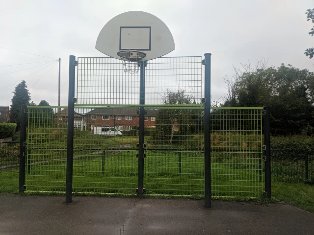 Profile of the basketball court Kellington Main Street Half-Court, Goole, United Kingdom