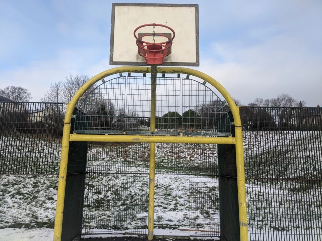 Profile of the basketball court Highfield Lane Recreational Ground MUGA, Keighley, United Kingdom