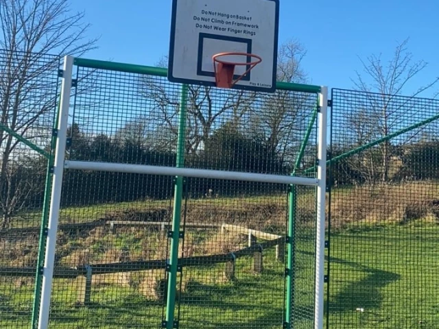 Profile of the basketball court North Dean Road MUGA, Keighley, United Kingdom