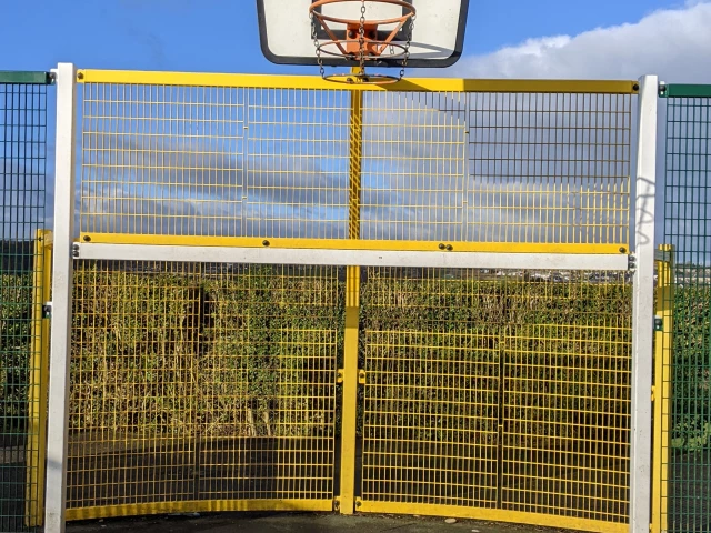 Profile of the basketball court Cross Roads Park MUGA, Keighley, United Kingdom