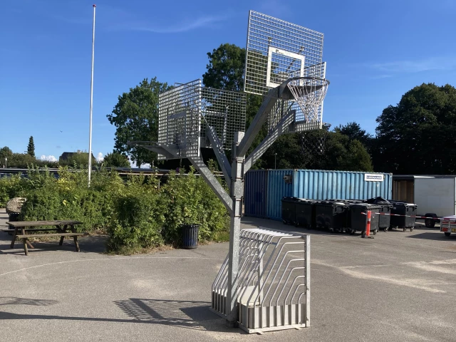 Profile of the basketball court Gauerslund skole, Børkop, Denmark